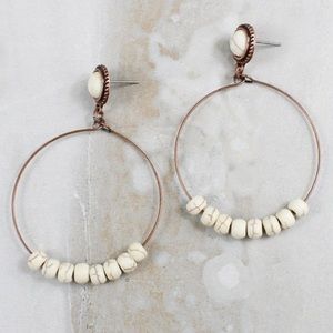 NWT! BOUTIQUE BroNzE Beaded Stone Hoop Earrings!🌸